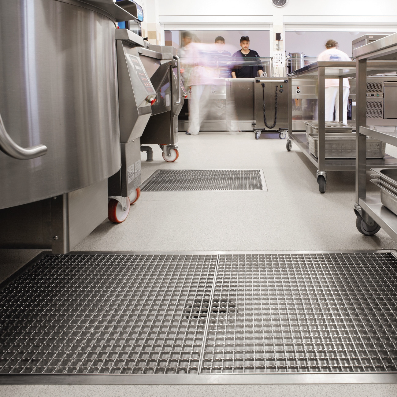 Drainase 
Lantai Higienis